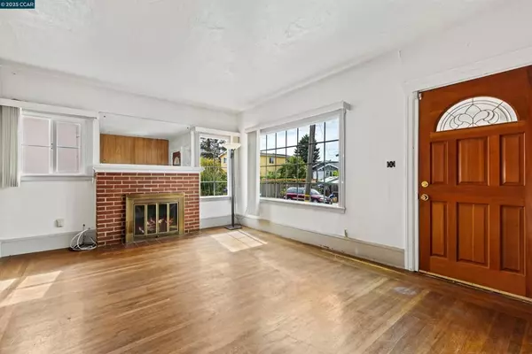 Berkeley, CA 94702,1431 Northside Ave