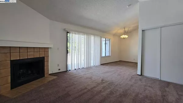 Newark, CA 94560,6318 Joaquin Murieta Ave