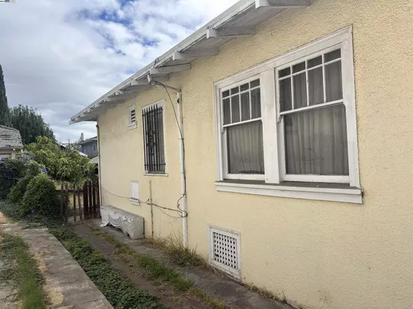 Oakland, CA 94601,5226 BELVEDERE ST