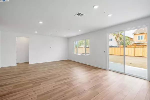 Discovery Bay, CA 94505,343 Astilbe Street