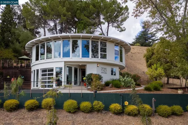 1874 Meadow Ln, Walnut Creek, CA 94595