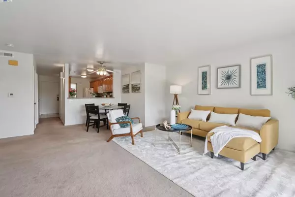 27949 Thornton Ct, Hayward, CA 94544