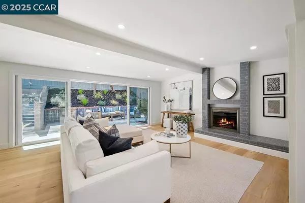 Orinda, CA 94563,26 Berkeley Ave