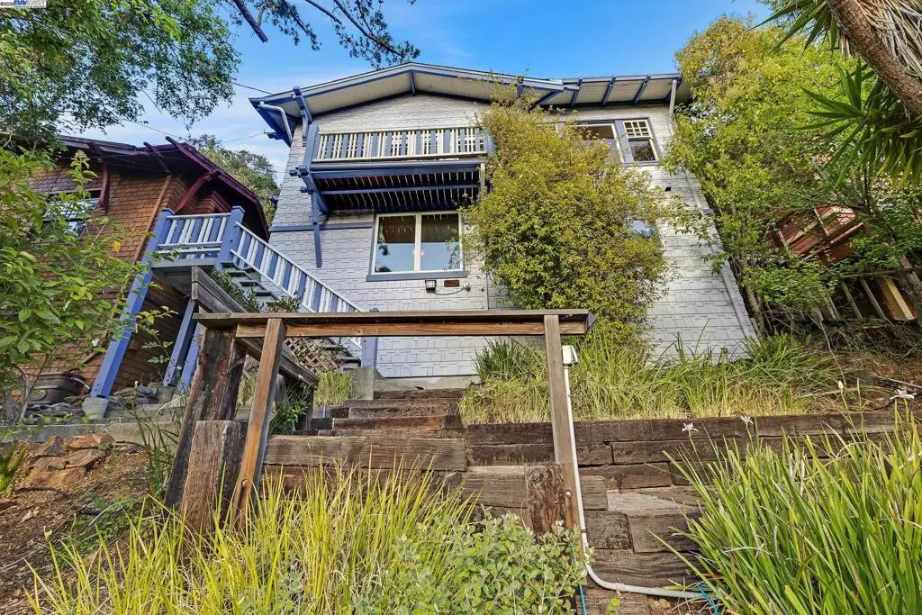 Oakland, CA 94602,1012 Elbert St