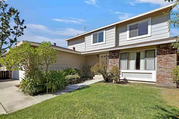 Fremont, CA 94539,725 Little Foot Dr