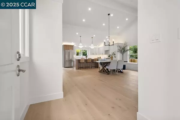 Walnut Creek, CA 94598,2975 Hurlstone Ct