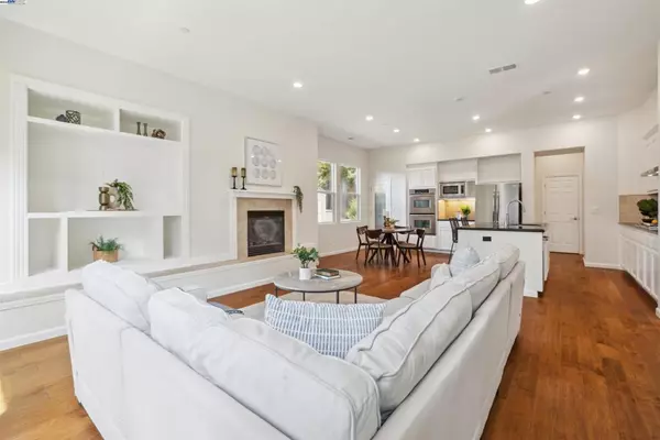 Boulder Creek, CA 95006,220 Hillary Hts