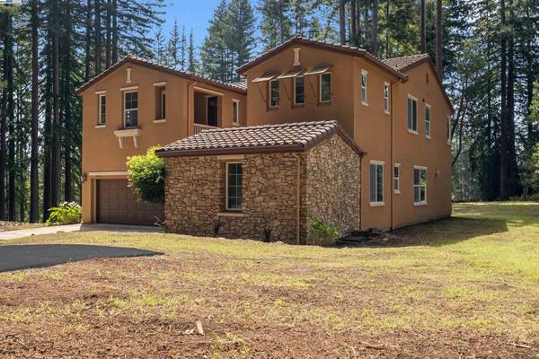 220 Hillary Hts, Boulder Creek, CA 95006