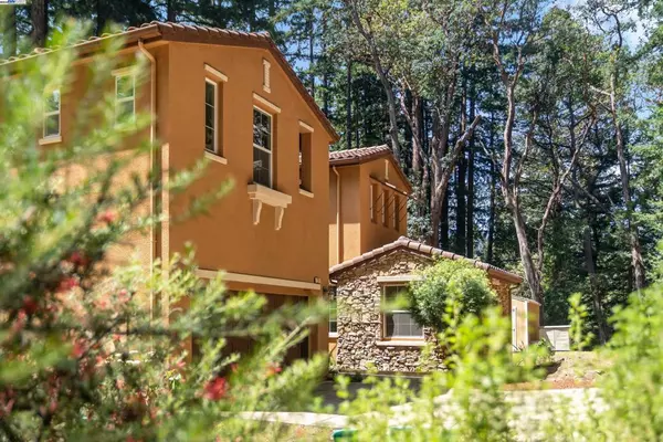 Boulder Creek, CA 95006,220 Hillary Hts