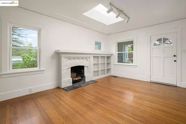 Oakland, CA 94611,4509 Moraga Ave