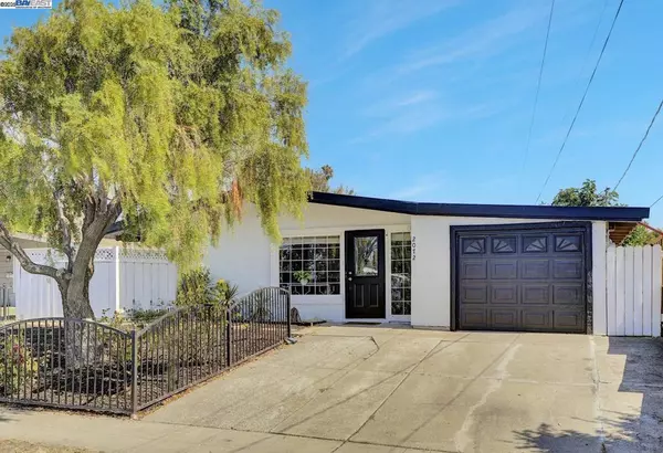 2072 Everglade St, Hayward, CA 94545