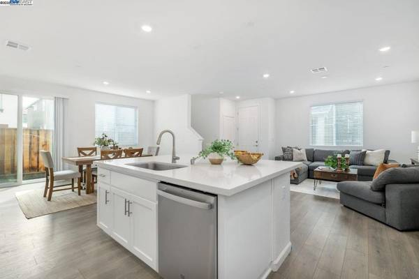 Pittsburg, CA 94565,30 Cypress Ct