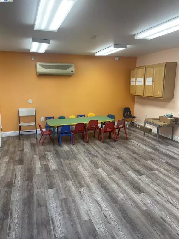 Hayward, CA 94541,2500 Hansen Rd
