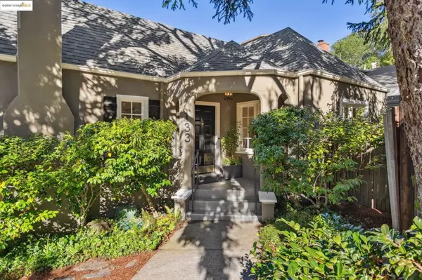 Piedmont, CA 94611-3949,133 Monticello Avenue