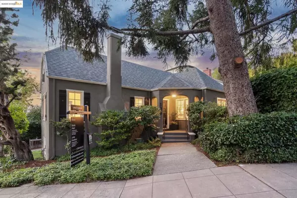 Piedmont, CA 94611-3949,133 Monticello Avenue