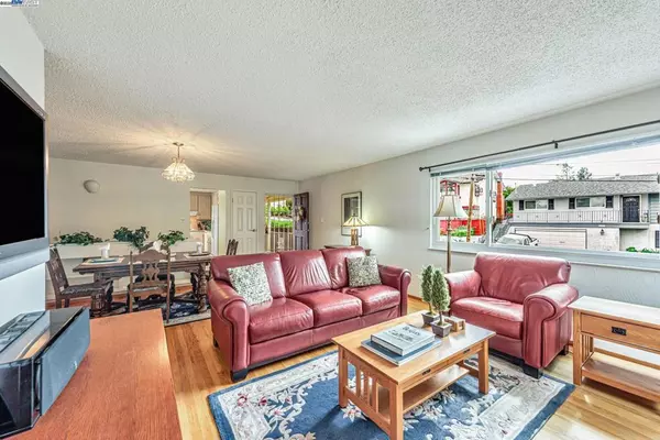 Castro Valley, CA 94578,16560 Cowell St