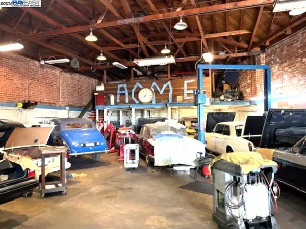 Hayward, CA 94541,1015 Grove Way