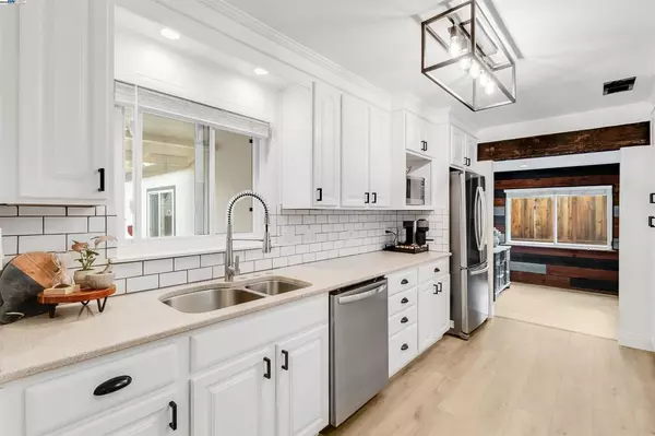 Martinez, CA 94553,5644 Likins Ave