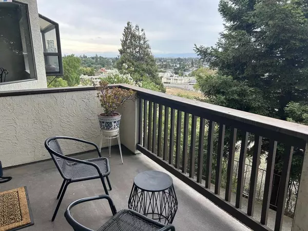 Hayward, CA 94546,21117 Gary Dr #106