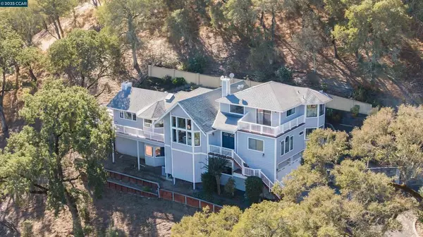 59 Saddle Road, Walnut Creek, CA 94595