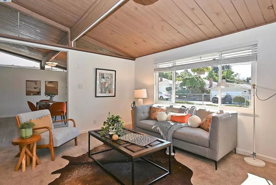 4602 Emily Ct, Castro Valley, CA 94546