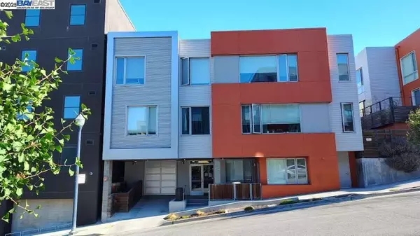 570 Innes Ave #201, San Francisco, CA 94124