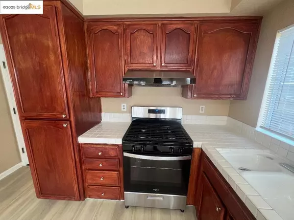 Antioch, CA 94531,5016 Perry Way