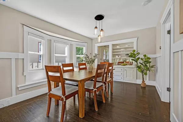 Berkeley, CA 94702,2230 Sacramento St
