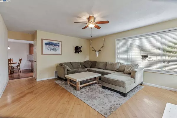 Livermore, CA 94550,591 Debra St