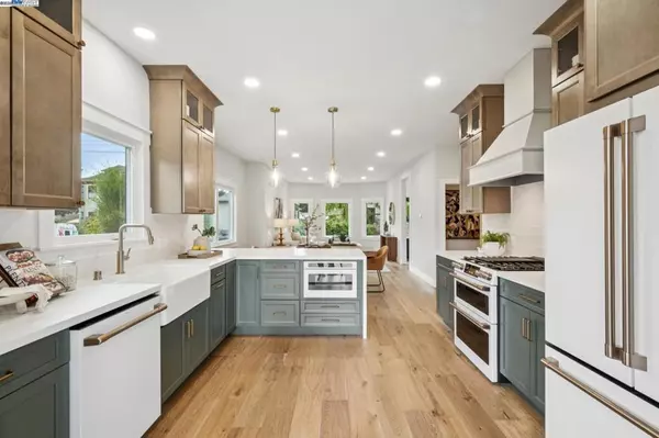 Berkeley, CA 94703,2004 ESSEX STREET