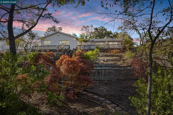 Walnut Creek, CA 94595,61 Grandview