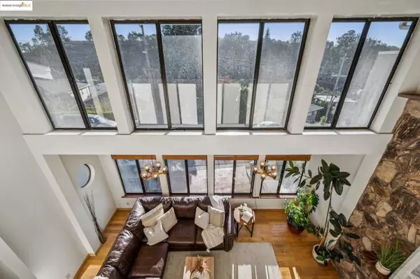 Oakland, CA 94605,9090 Castlewood St