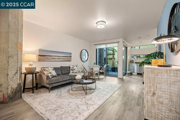 Oakland, CA 94607,1201 Pine St #130