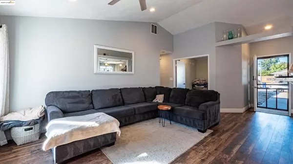 Oakley, CA 94561,4334 Redwood Dr