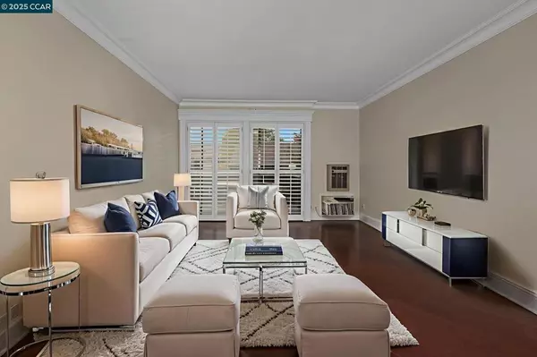 Walnut Creek, CA 94598,1463 Marchbanks Dr #2