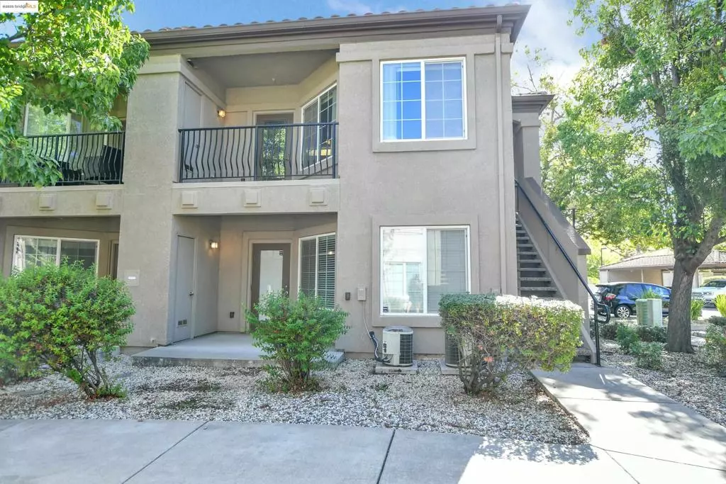 Sacramento, CA 95834,4200 E Commerce Way #2523