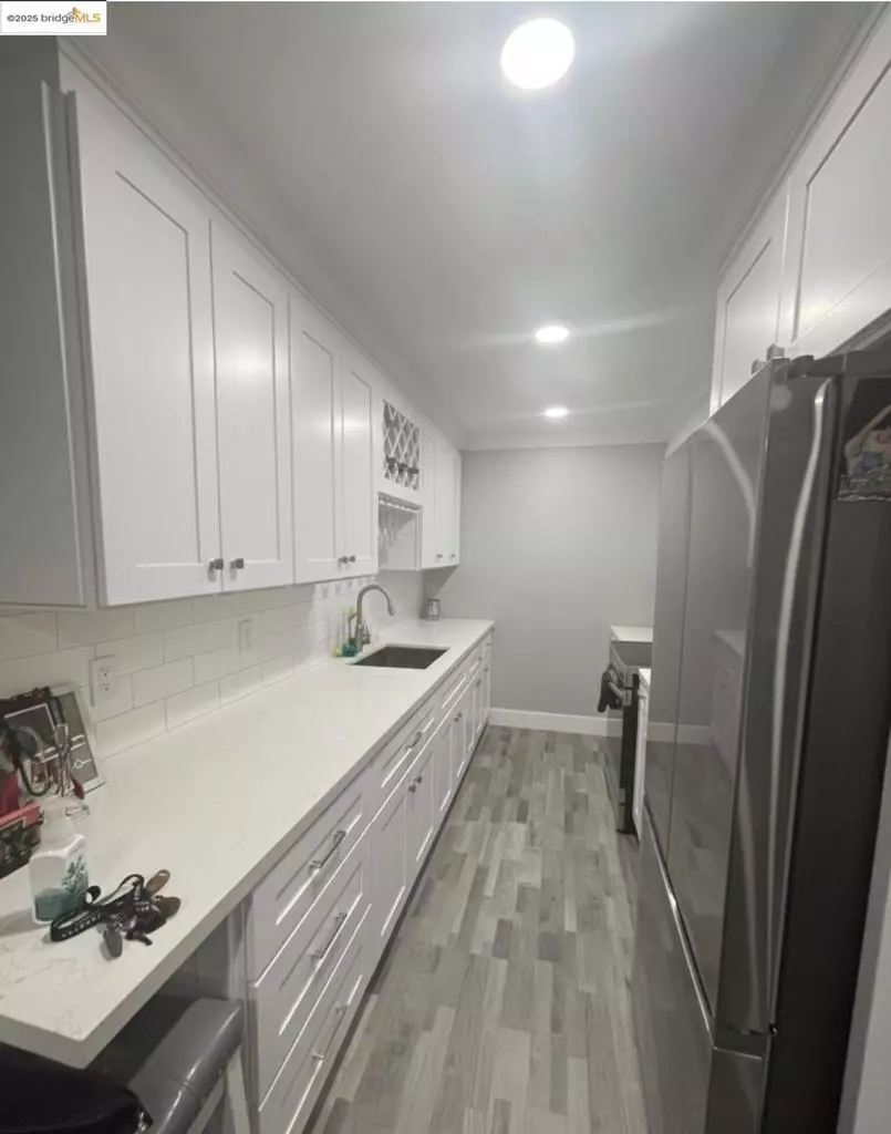 Concord, CA 94521,4081 Clayton Rd #201