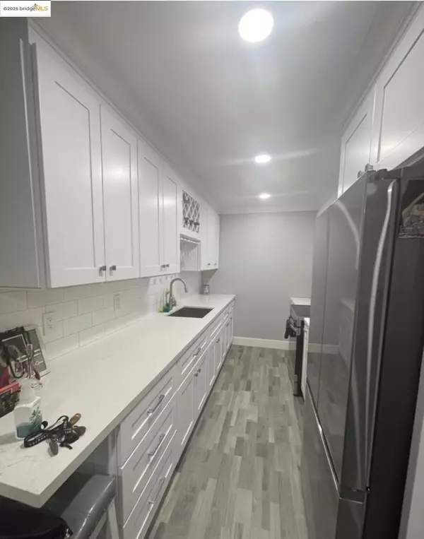 4081 Clayton Rd #201, Concord, CA 94521