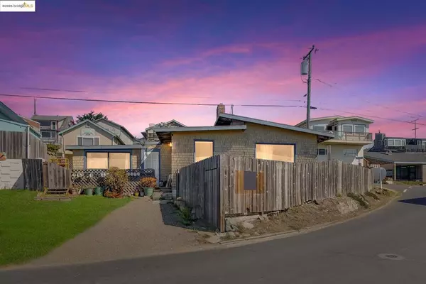 Dillon Beach, CA 94929,4 Beach Ave