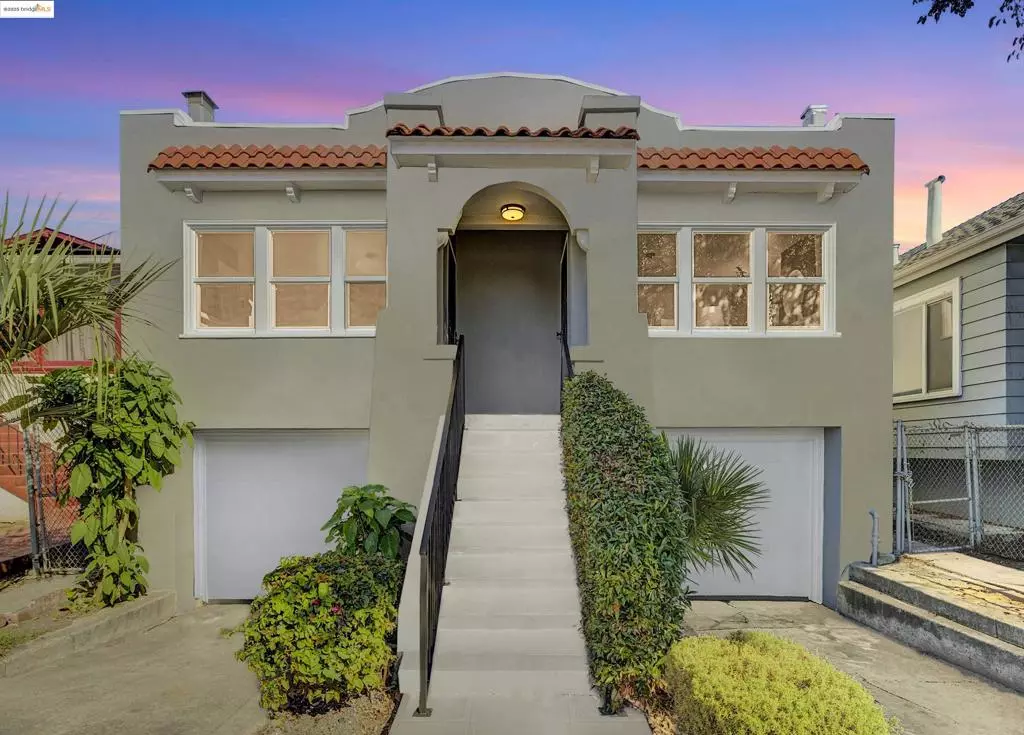 Oakland, CA 94608,5718 Adeline St