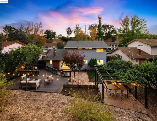 Oakland, CA 94605,7796 Surrey Ln