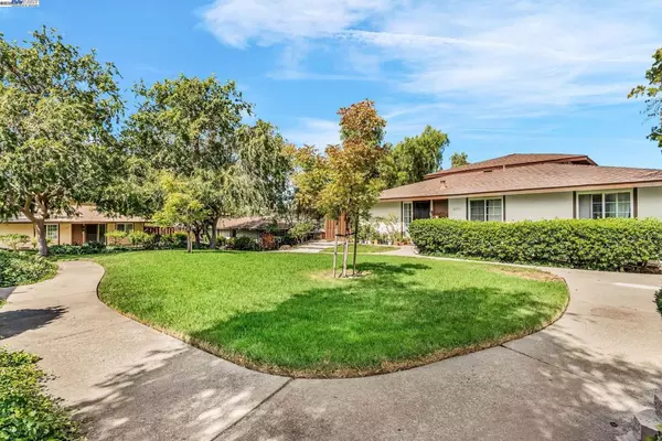 335 Via Rosario,  Fremont,  CA 94539