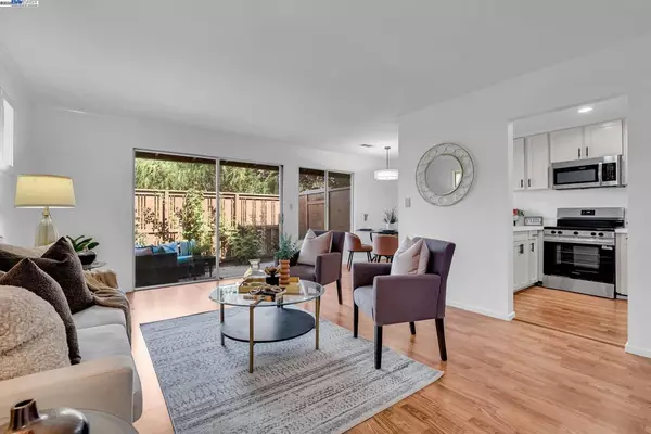 Fremont, CA 94539,335 Via Rosario