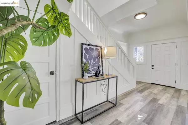 Oakland, CA 94608,839 35Th St