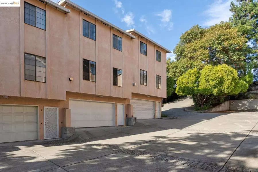 15925 Maubert Ave #2, San Leandro, CA 94578