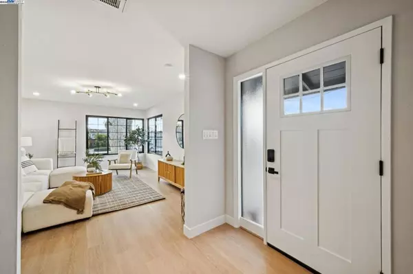 Newark, CA 94560,6740 Normandy Dr