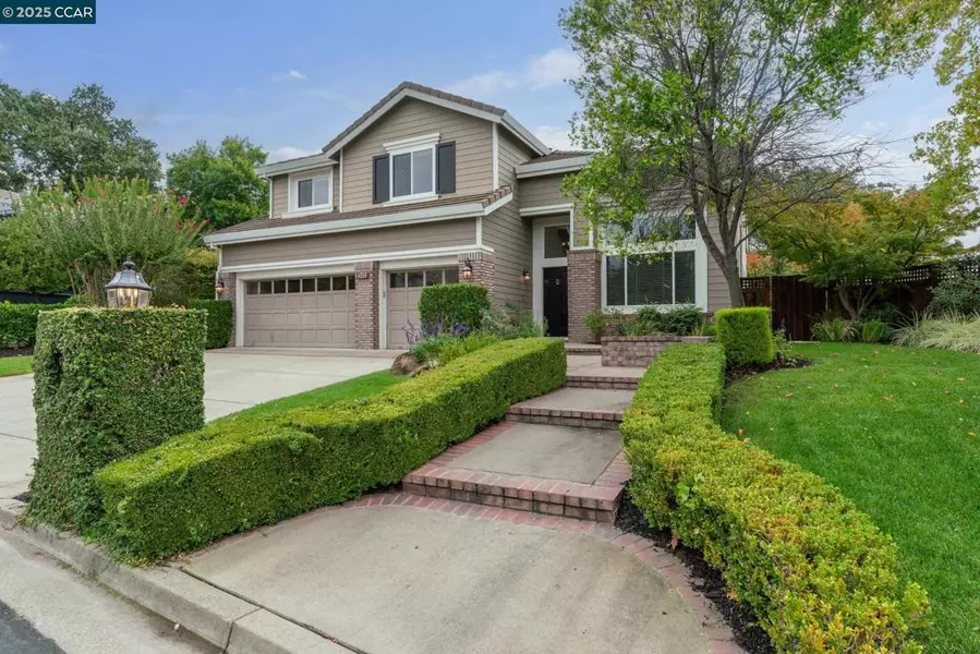 1255 Sunrise Ridge Dr, Lafayette, CA 94549