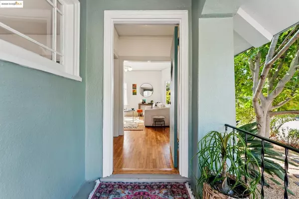 Oakland, CA 94608,805 57Th St