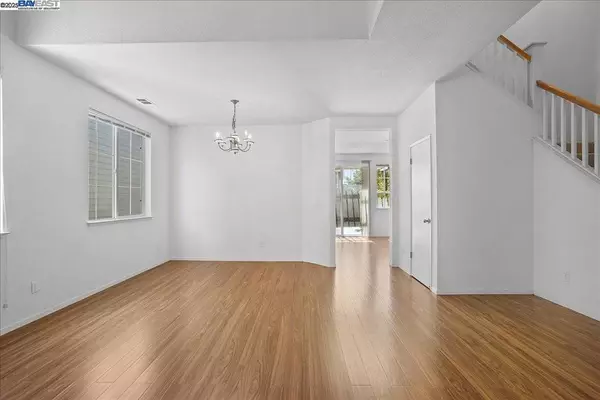 Alameda, CA 94502,119 Orr Rd