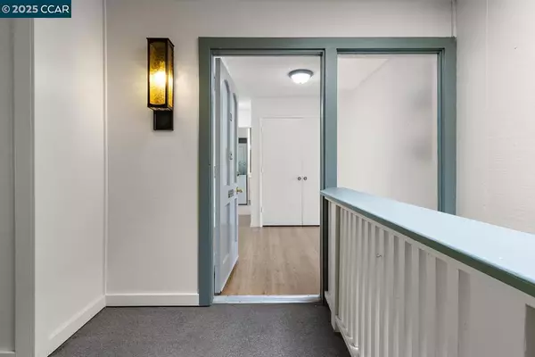 Walnut Creek, CA 94595,1816 Golden Rain Rd #13